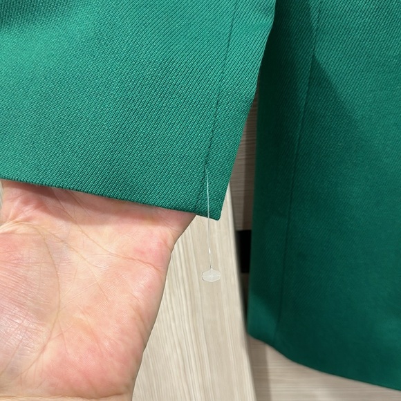 NWT. Linda Allard Ellen Tracy 100%wool blazer - Picture 9 of 10